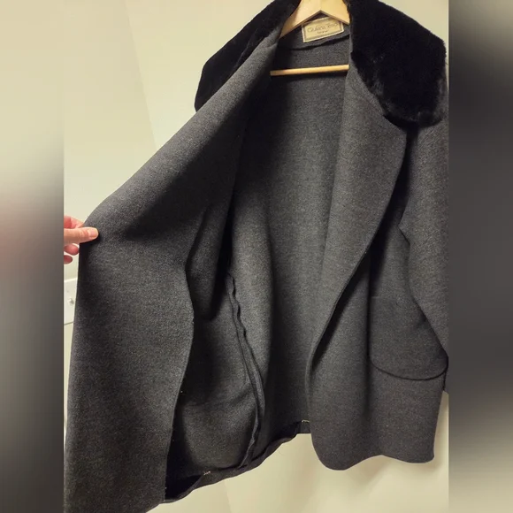 Vintage Giuliana Teso Italian Wool & Fur Coat, Neiman Marcus, Size 44 (12/14) - Picture 5 of 10